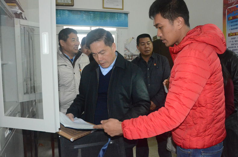 梁培常委到东简街道督导检查党的十九大精神学习贯彻情况 要求结合